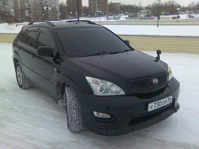 2003 Toyota Harrier