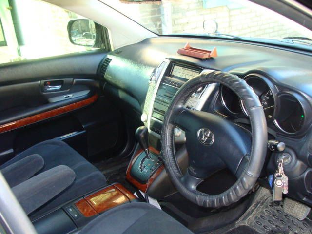 2003 Toyota Harrier