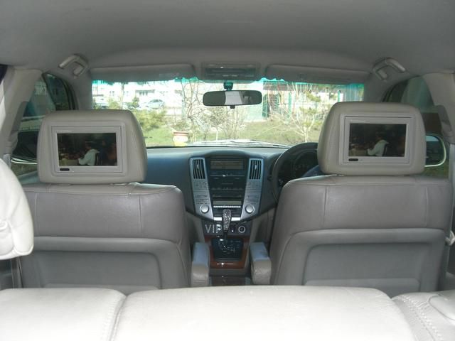 2003 Toyota Harrier