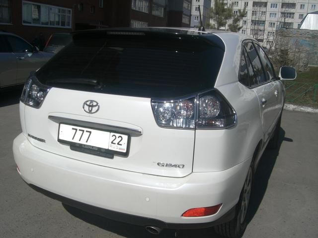 2003 Toyota Harrier