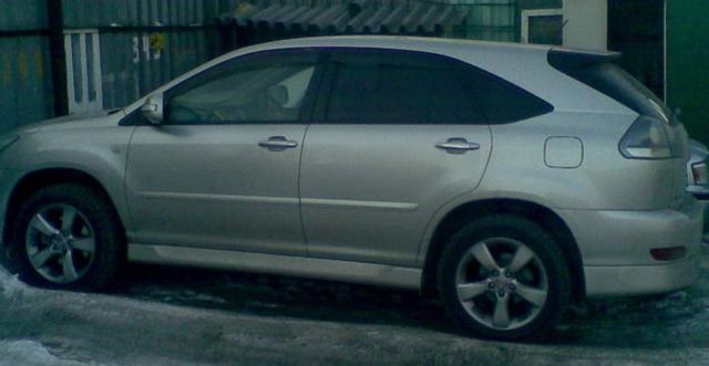 2003 Toyota Harrier