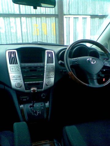 2003 Toyota Harrier