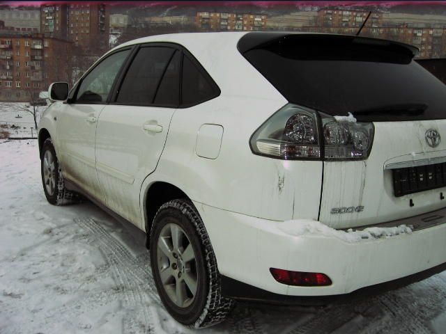 2003 Toyota Harrier