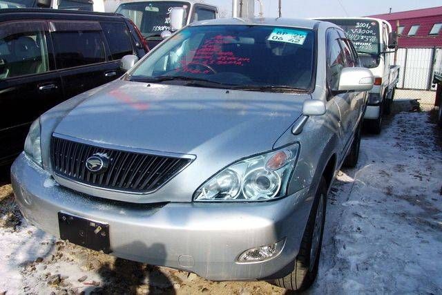 2003 Toyota Harrier