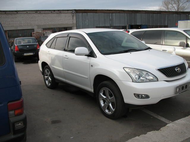 2003 Toyota Harrier