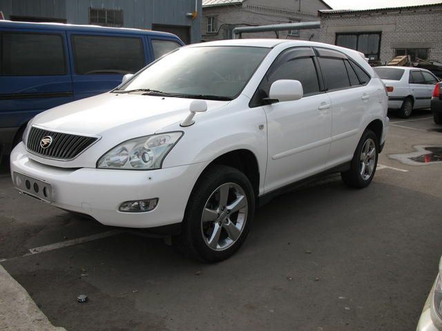 2003 Toyota Harrier