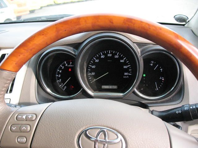 2003 Toyota Harrier