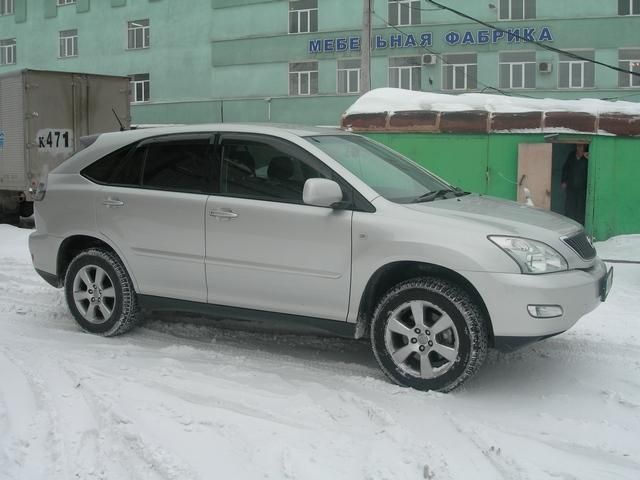 2003 Toyota Harrier