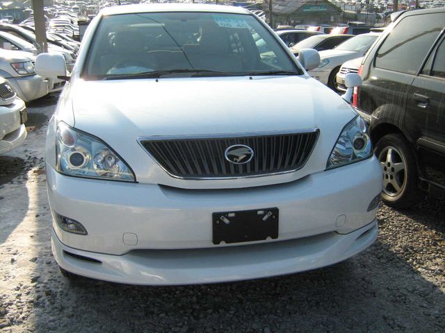 2003 Toyota Harrier