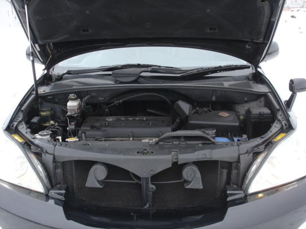 2003 Toyota Harrier