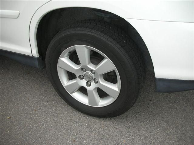 2003 Toyota Harrier
