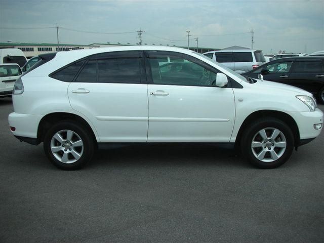 2003 Toyota Harrier