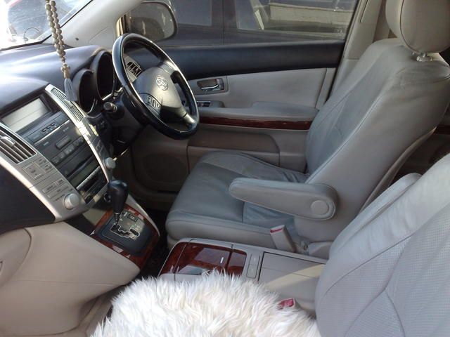2003 Toyota Harrier