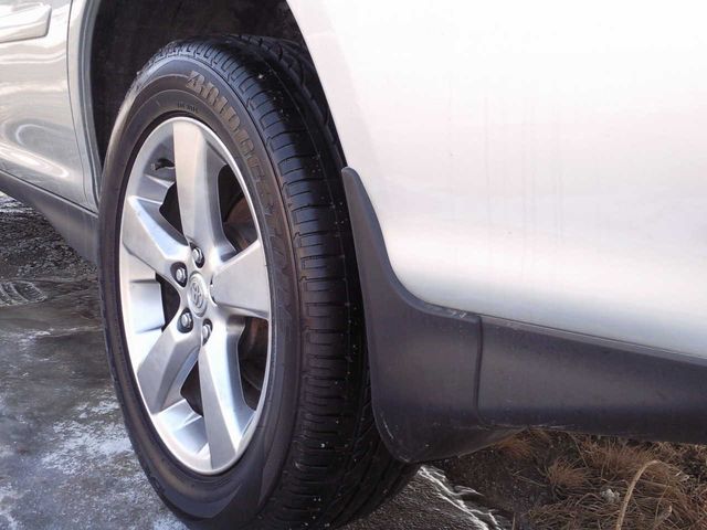 2003 Toyota Harrier