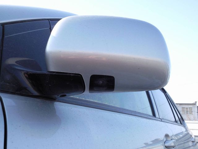 2003 Toyota Harrier