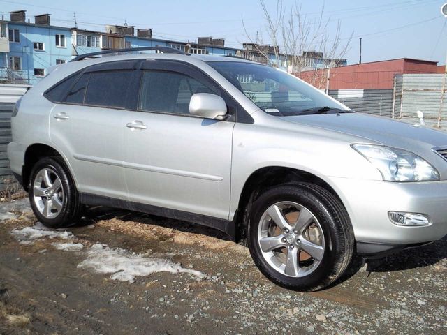 2003 Toyota Harrier