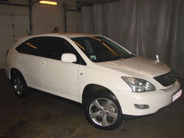 2003 Toyota Harrier