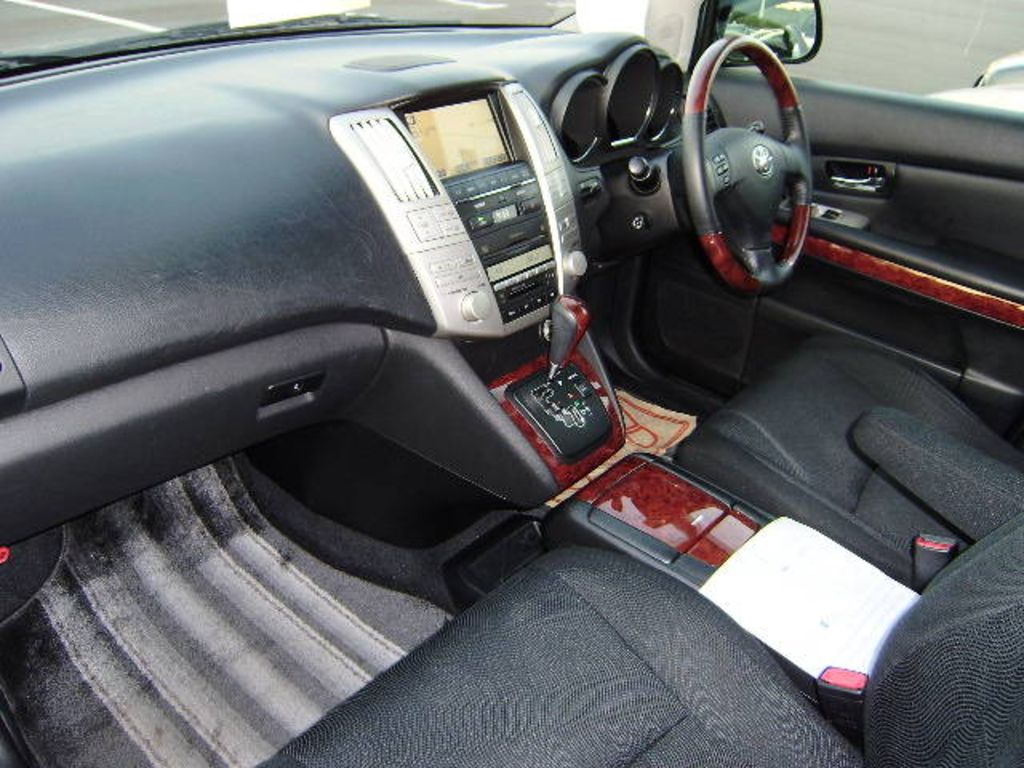 2003 Toyota Harrier