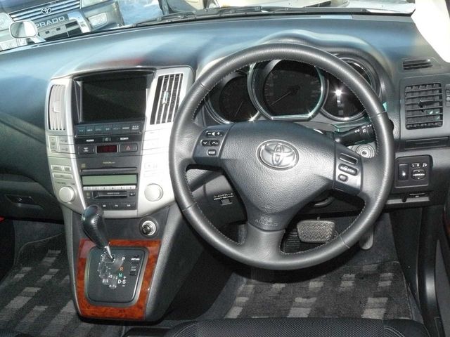 2003 Toyota Harrier