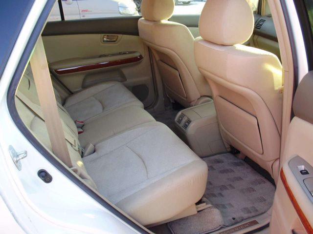 2003 Toyota Harrier