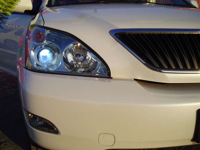 2003 Toyota Harrier