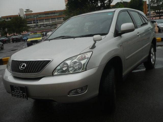 2003 Toyota Harrier