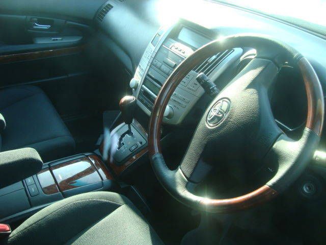 2003 Toyota Harrier