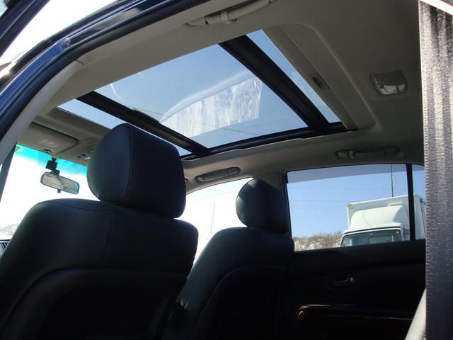 2003 Toyota Harrier