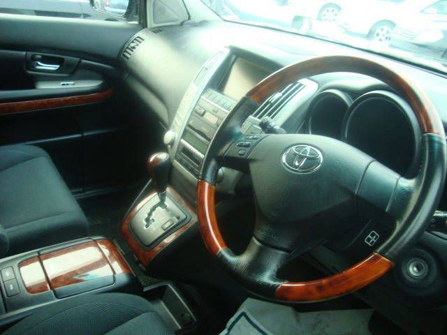 2003 Toyota Harrier