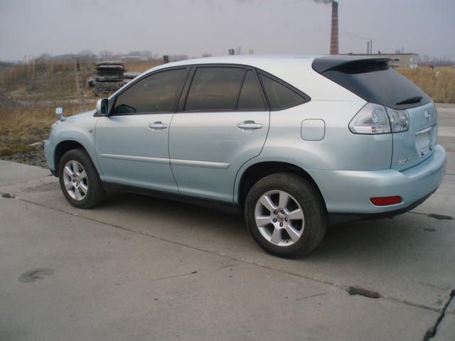 2003 Toyota Harrier
