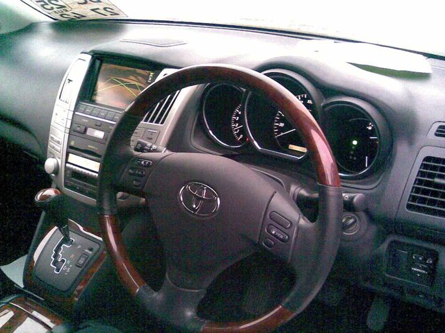 2003 Toyota Harrier
