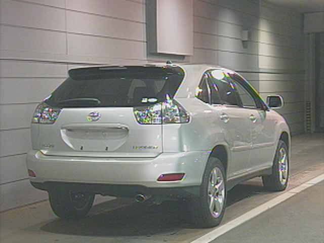2003 Toyota Harrier