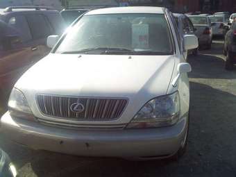 2003 Toyota Harrier