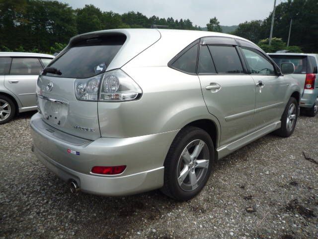 2003 Toyota Harrier