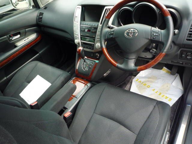 2003 Toyota Harrier