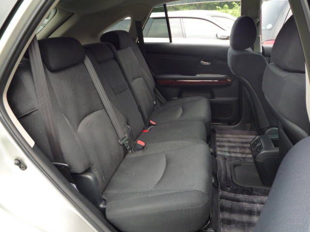 2003 Toyota Harrier