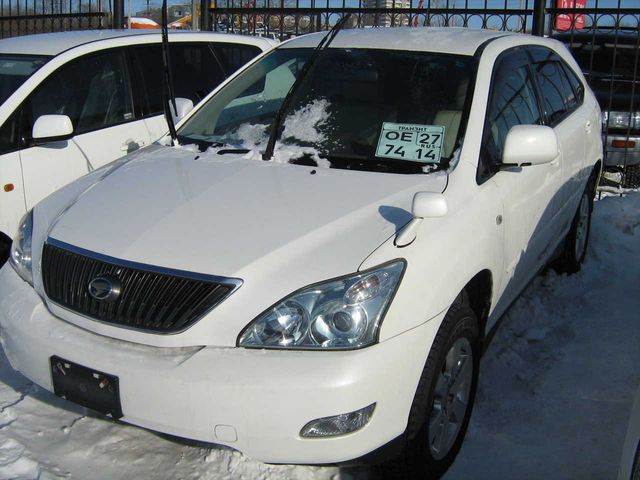 2003 Toyota Harrier