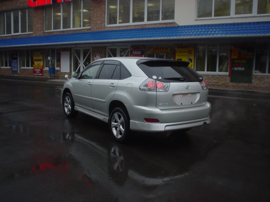 2003 Toyota Harrier Photos