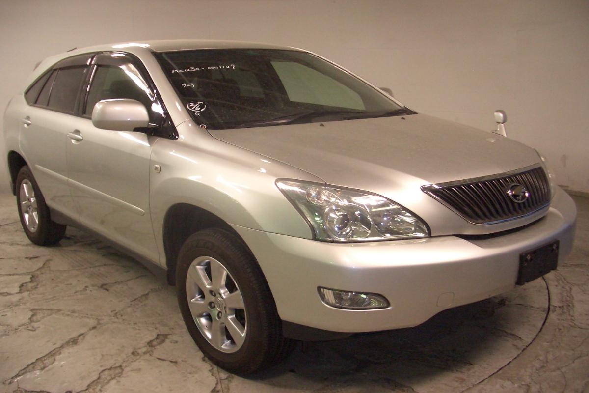 2003 Toyota Harrier Pics
