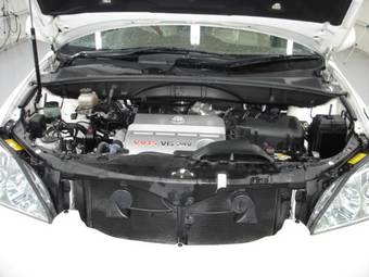 2003 Toyota Harrier Photos