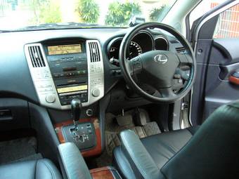 2003 Toyota Harrier Photos
