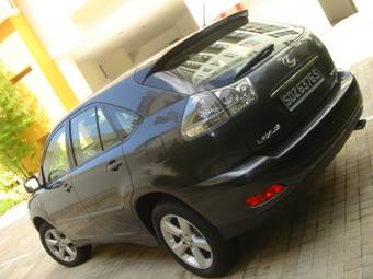 2003 Toyota Harrier Photos