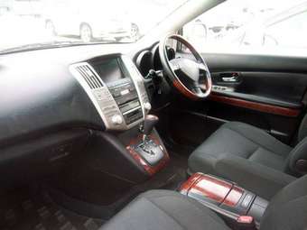 2003 Toyota Harrier Photos