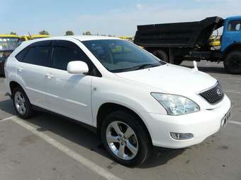 2003 Toyota Harrier Pictures