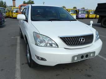 2003 Toyota Harrier Pics