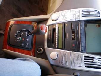 2003 Toyota Harrier Pics