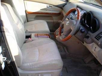 2003 Toyota Harrier Pictures