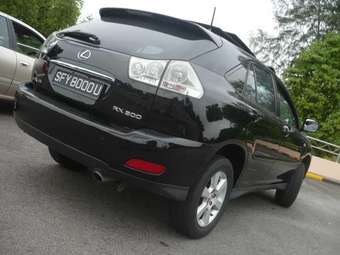 2003 Toyota Harrier Pics