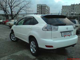 2003 Toyota Harrier Pictures