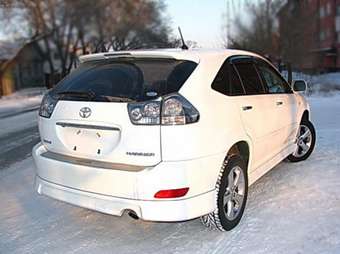 2003 Toyota Harrier Images